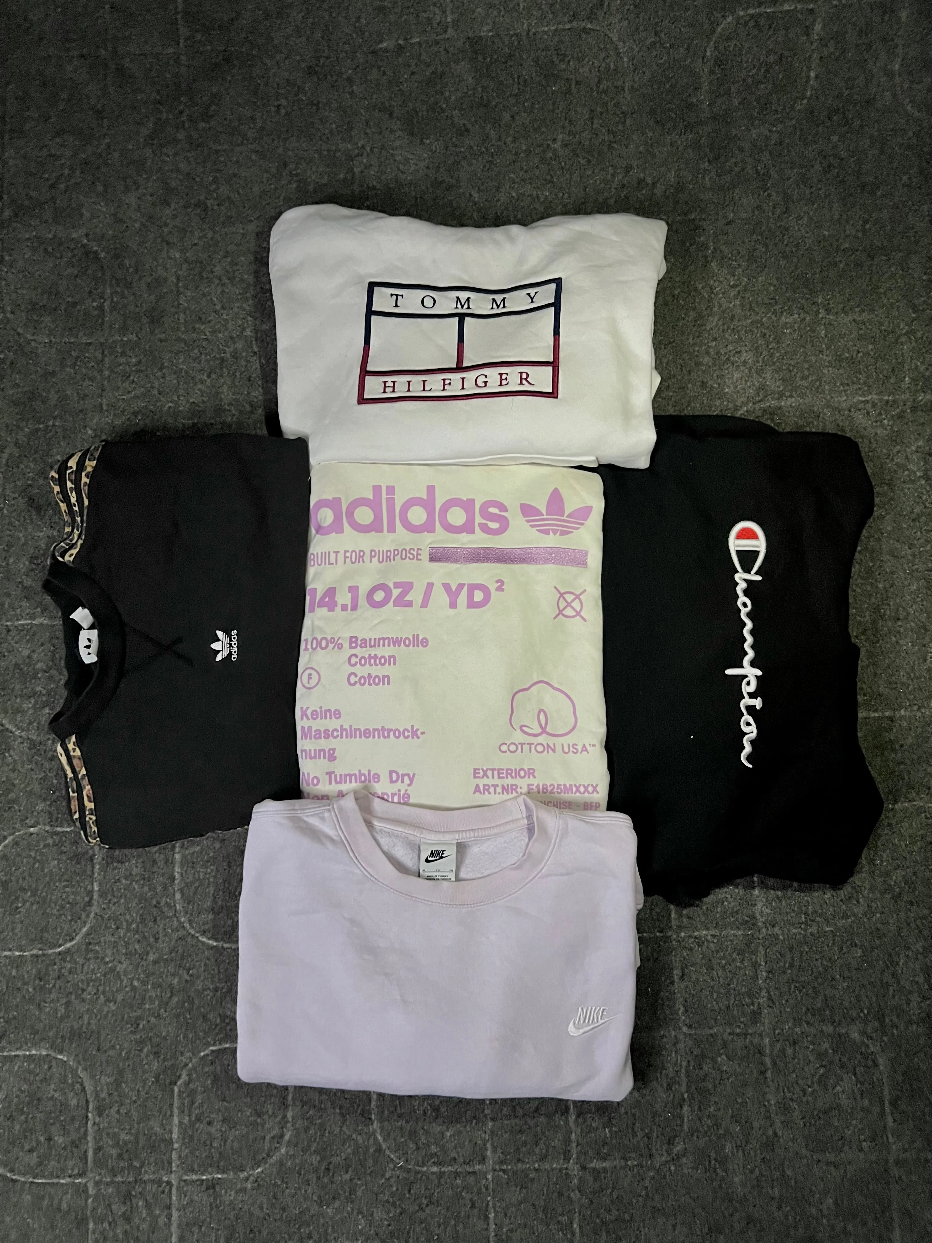 MIX BRAND SWEATSHIRT & HOODIES