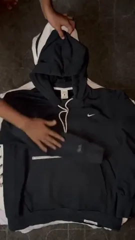 MIX BRAND SWEATSHIRT & HOODIES